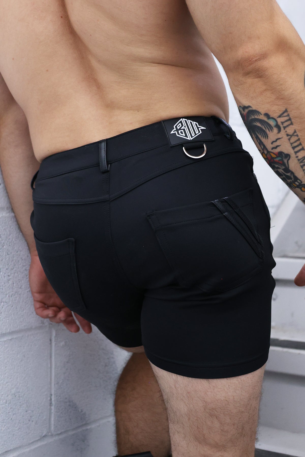 Down Low Shorts - Black - Breedwell